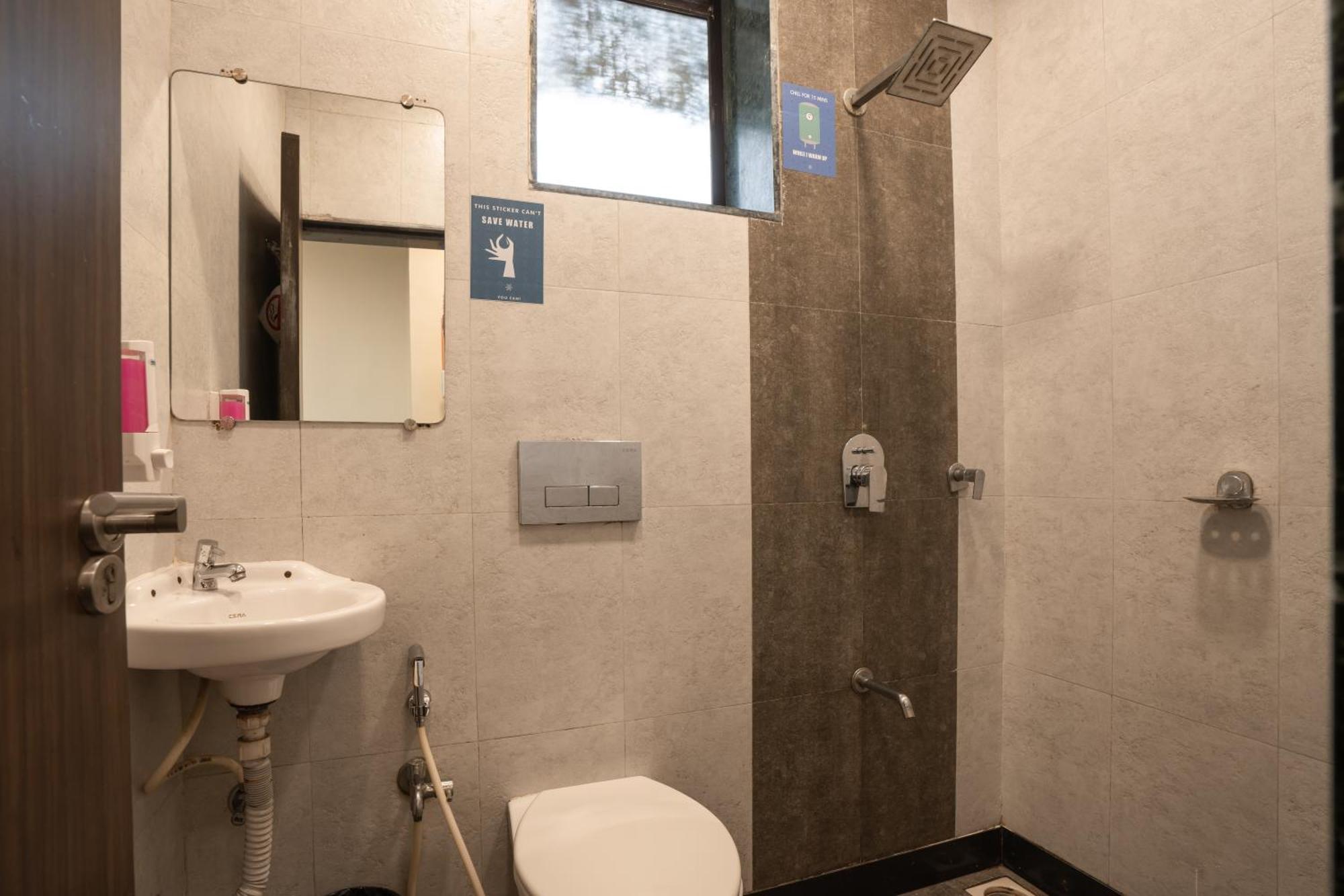 Zostel Mumbai Hostel Bagian luar foto