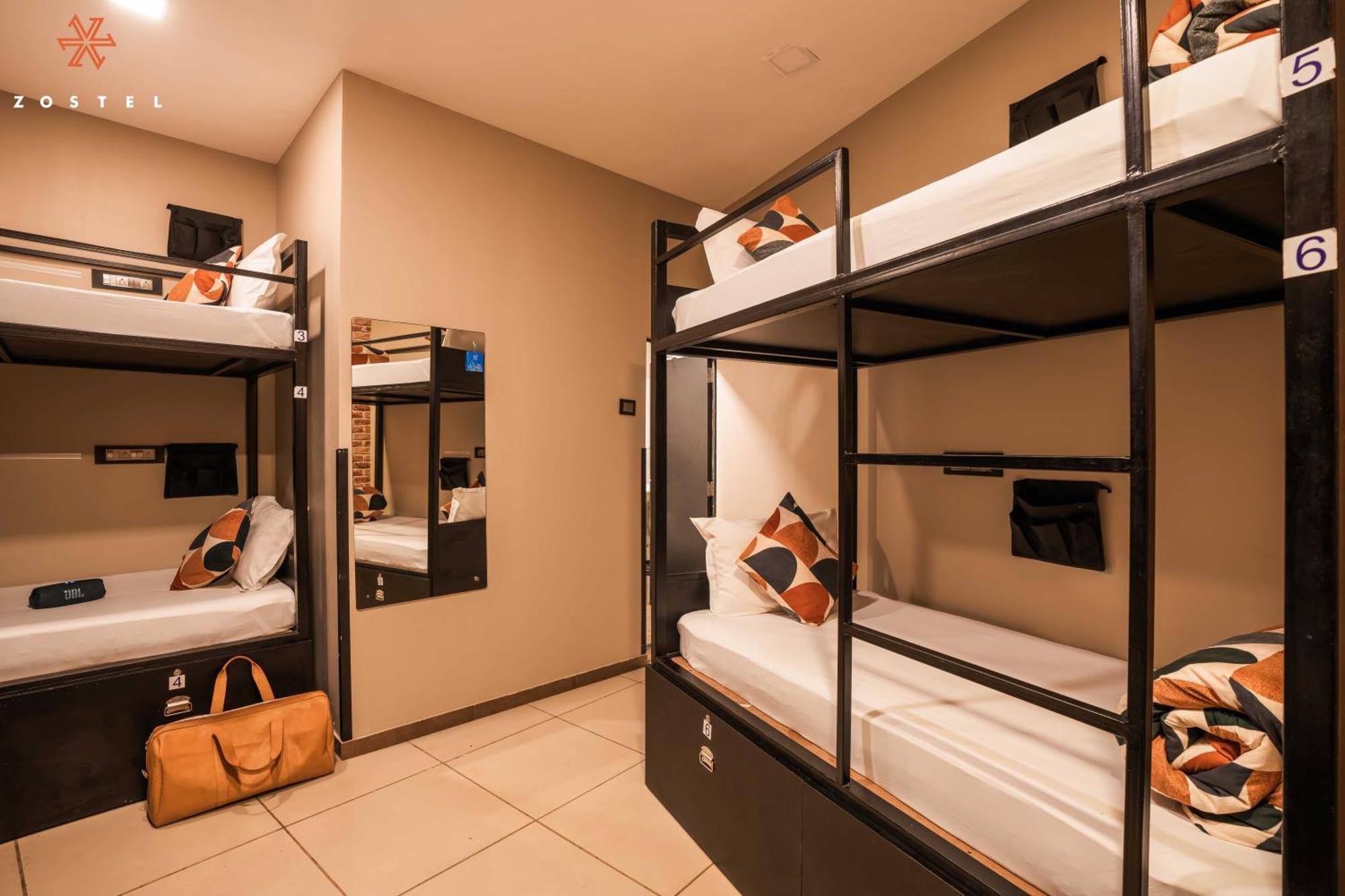 Zostel Mumbai Hostel Bagian luar foto